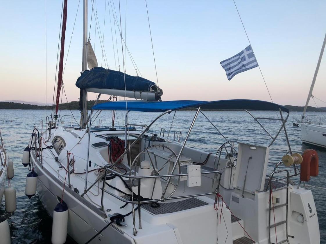 Old Harbor Corfu Yachts Apartment Exterior photo